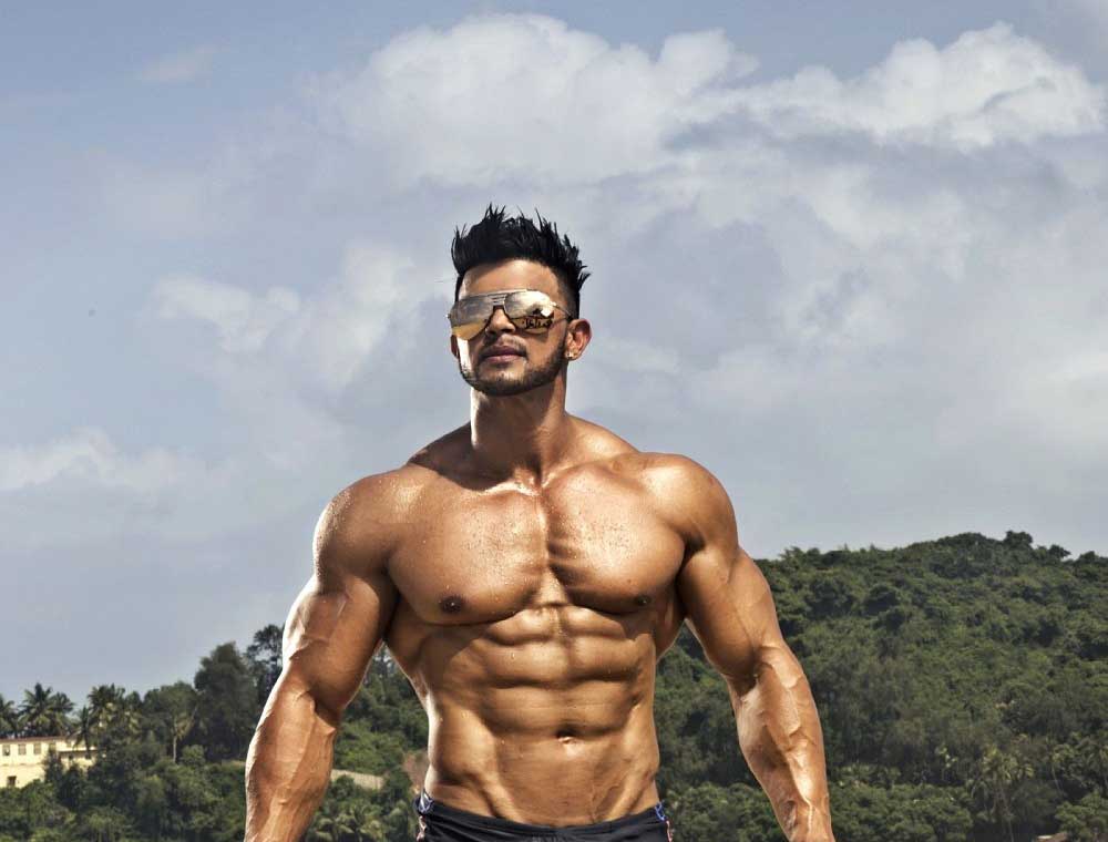 Bollywood Actor Sahil Khan Workout And Diet Plan LookInfinite