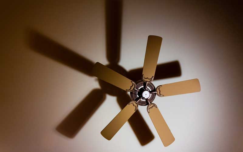 Top 5 Best Ceiling Fans In India 2021, Which Ceiling Fan Is Best For Summer In India